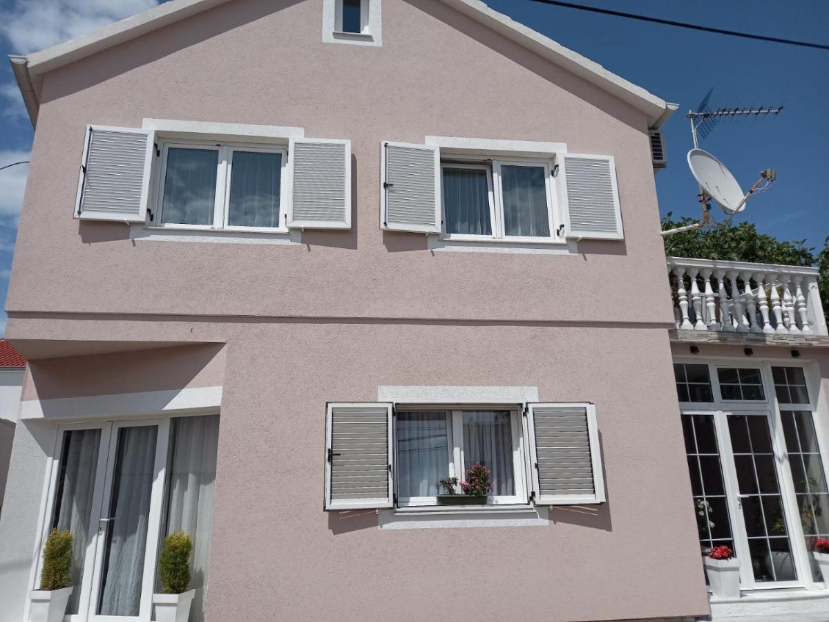 Apartmani Bruna Jezera Exterior photo